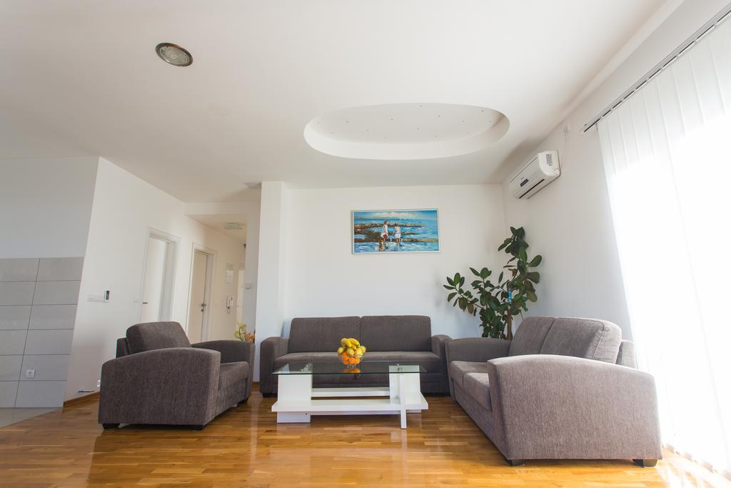 Apartments Little Paradise Trogir Room photo