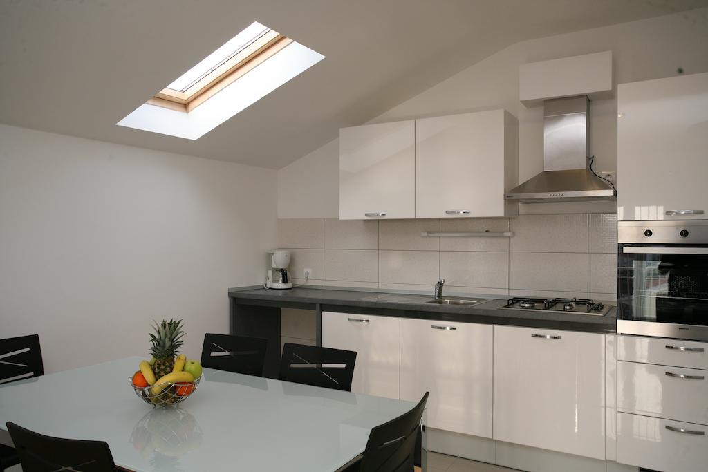 Apartments Little Paradise Trogir Room photo