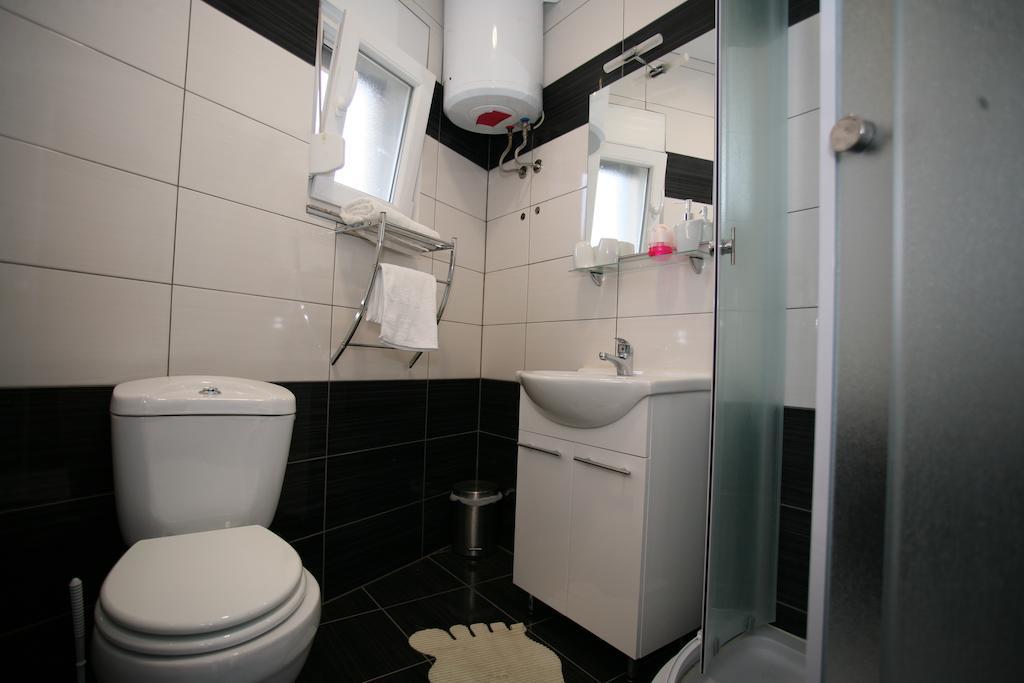 Apartments Little Paradise Trogir Room photo